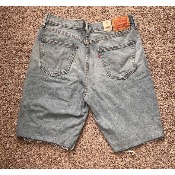 NWT Levi's 469 Men's Jean Shorts Light Wash Loose Fit Distressed Denim Size 34 - Picture 11 of 11